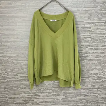 잉그 V넥 라이트 그린 맨투맨 풀오버 M 사이즈