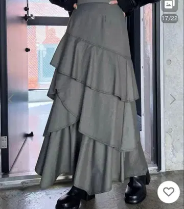 PAGEBOY 새상품급 스티치 티어드 플레어 스커트 그레이