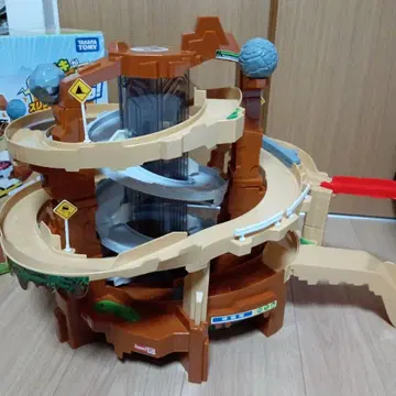 토미카 스릴링 마운틴