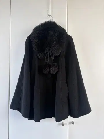 LEST ROSE 레스트로즈 판초 케이프 코트 라에스트