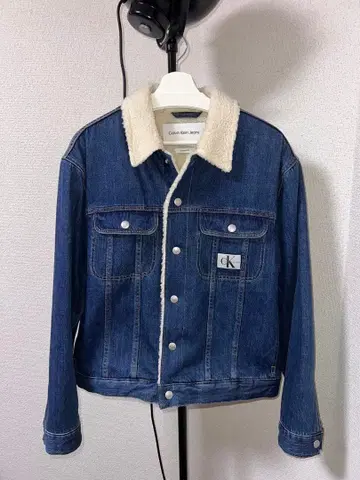 Calvin Klein 보아 옷깃 데님 자켓 국 착용