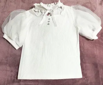 화이트 리브 편직 프릴 옷깃 상의