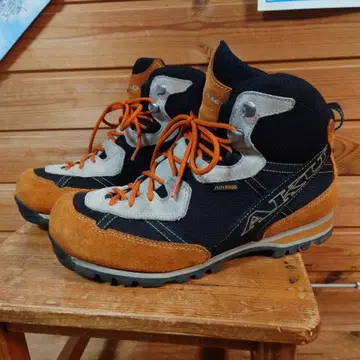 AKU AIR 8000 GORE TEX 미드컷 size 25cm