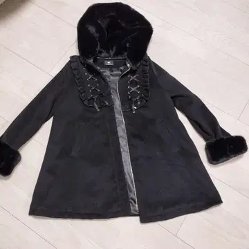 ROJITA 퍼 후디 코트 블랙