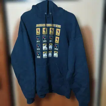 ANOTHER BANNER YEAR 후드티 다크 블루