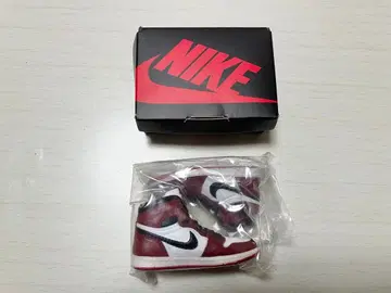 NIKE 스니커즈형 미니어처 레드/화이트/블랙 시카고