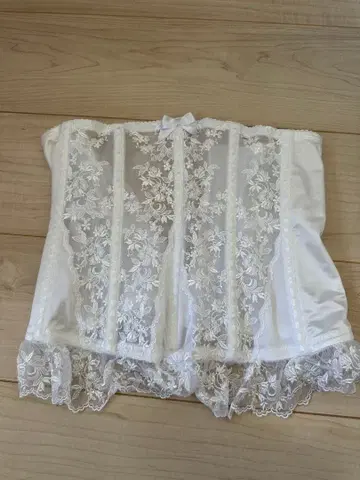 화이트 레이스 코르셋 70 사이즈