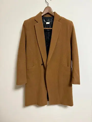 브라운 체스터 코트 퀼팅