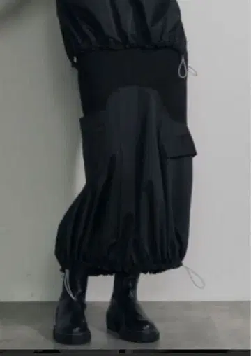 UN3D. 포켓 도킹 드로우 스트링 스커트 38 블랙