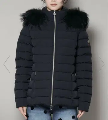 케이프호른 퍼 달린 네이비 다운 자켓