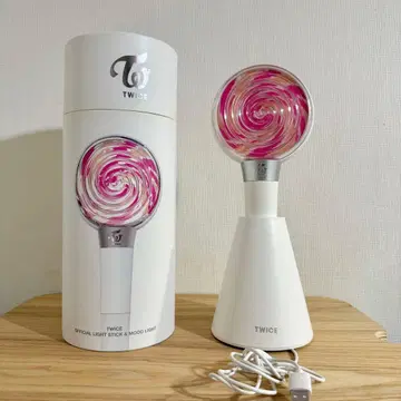 TWICE 공식 응원봉