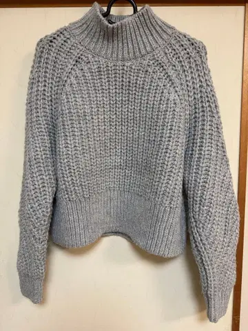 H&M 에이치앤엠 니트 그레이 S 사이즈