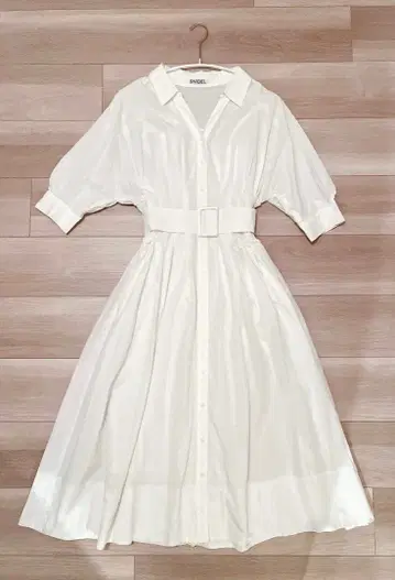 SNIDEL 스나이델 셔츠 디테일 원피스 벨트 포함 화이트