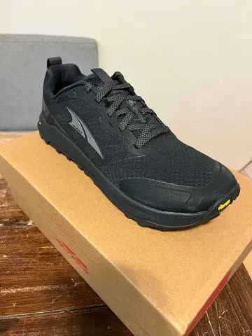 미사용 새상품 Altra 알트라 론픽 9