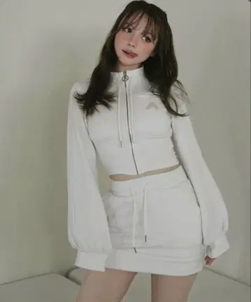 andmary Willow 라인 탑 아이보리 앤드마리