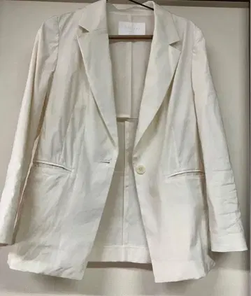 투모로우랜드 Ballsey 화이트 테일러드 자켓