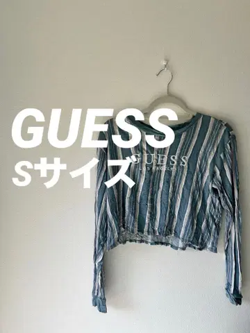 GUESS 스트라이프 크롭 T셔츠