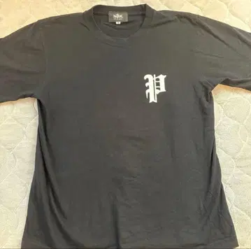 PHATRNK 블랙 티셔츠