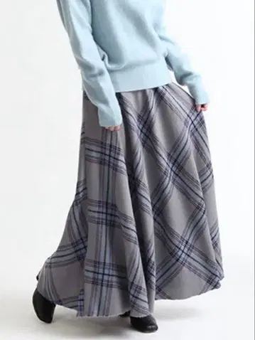 [ 새상품급 FRAY I.D ] 프레이 아이디 울 롱 플레어 스커트