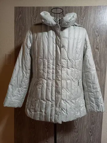 트랜스워크 라이트 그레이 퀼팅 다운 자켓 사이즈 44 XL 상당