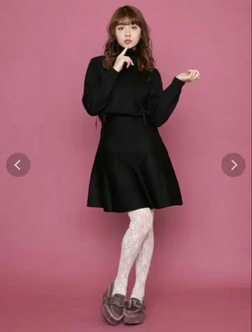 메리제니 레이스업 니트 원피스 리본