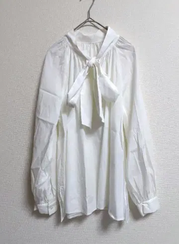 그린 라벨 릴랙싱 보타이 개더 블라우스 화이트