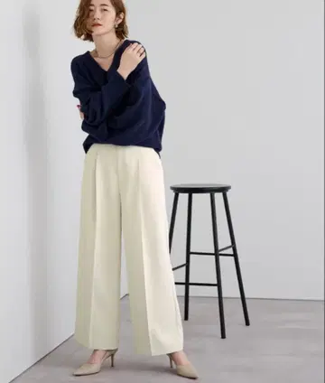 urs 미 실루엣 원턱 와이드 팬츠