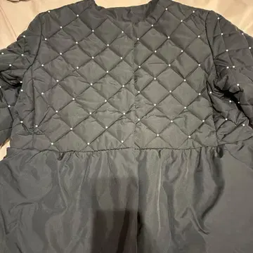 coca 펄 퀼팅 페플럼 아우터 블랙