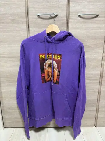 콜라보 상품 jouetie x PLAYBOY 퍼플 후드티