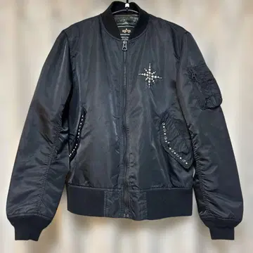 블랙 MA-1 플라이트 자켓 스타 스터드