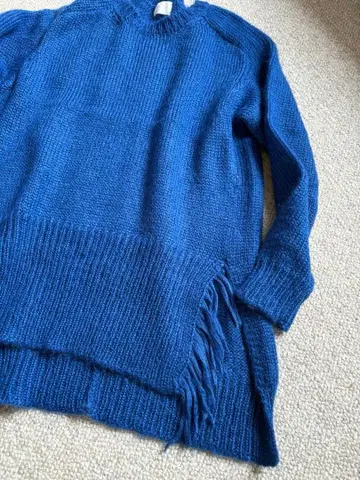 mame 마메 모헤어 실크 니트 프린지 사이드 슬릿 블루