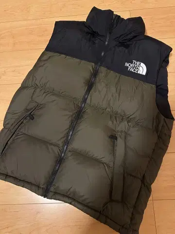 THE NORTH FACE 다운 베스트 L 블랙/올리브
