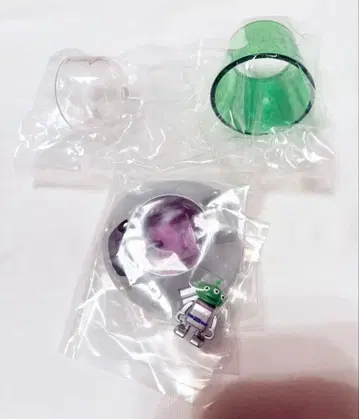 토미카튠즈 디즈니 스페이스 레트로 에이리언