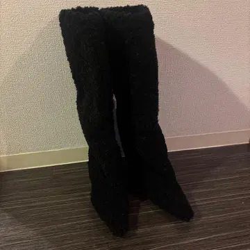 me+em select 퍼 소재 롱 부츠 블랙