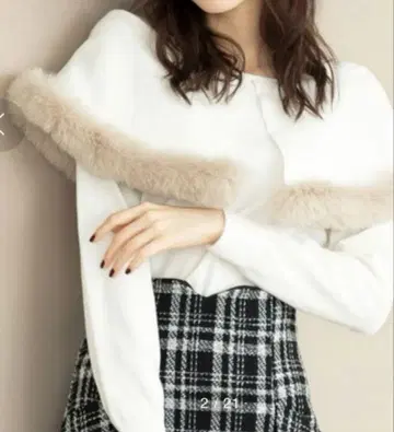 MISCH MASCH 미슈마슈 퍼 케이프 니트 화이트 F