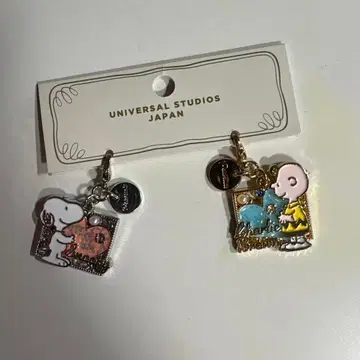 유니버셜 스누피 찰리 브라운 키링