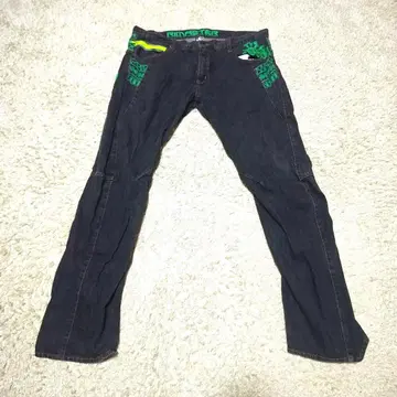 그래픽 프린트 다크 데님 팬츠 105cm 블랙