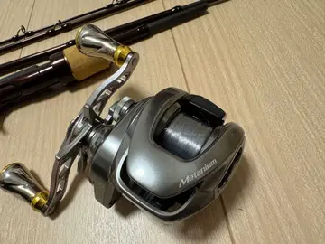 22 메타늄 쉘로우 에디션 hg 오른쪽