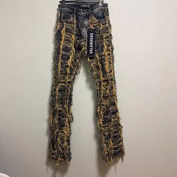 VALABASAS 장미 플레어 데님 28인치