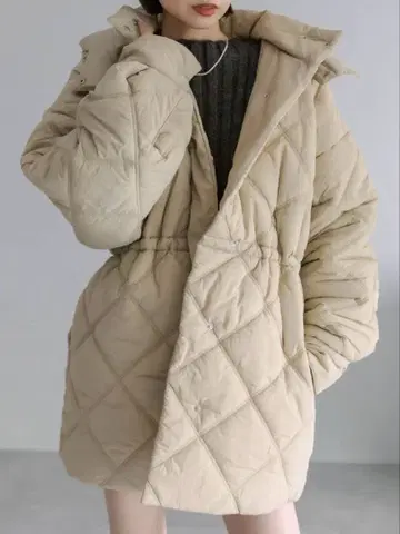 mystic 미스틱 퀼팅 후드 코트 베이지 사이즈 1