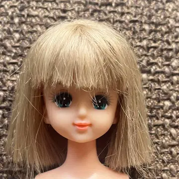 타카라 제니 바비 엑세리나 마린