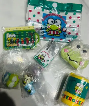 케로케로케로피 산리오 케로피 가챠가챠 모음