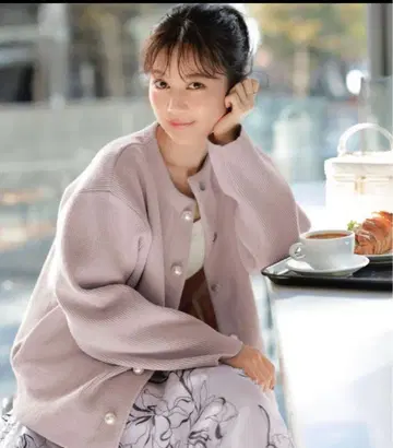 아푸와이저 리셰 펄 코쿤 니트 자켓 사이즈 1