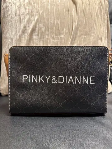 PINKY&DIANNE 로고 숄더백
