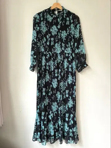 ZARA 꽃무늬 쉬폰 원피스