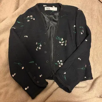 ZARA 트위드 자켓 꽃무늬 자수