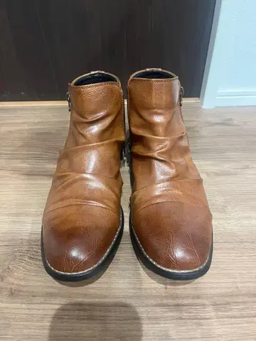 브라운 가죽 숏부츠