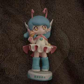 AZURA 피규어