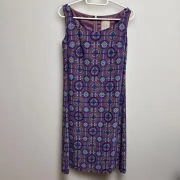 Shilla 슬리브리스 원피스