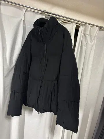 블랙 볼륨 다운 자켓 (WYM)